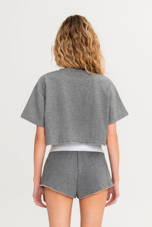 CROPPED TEE DARK HEATHER GREY / PEONY – The Bar